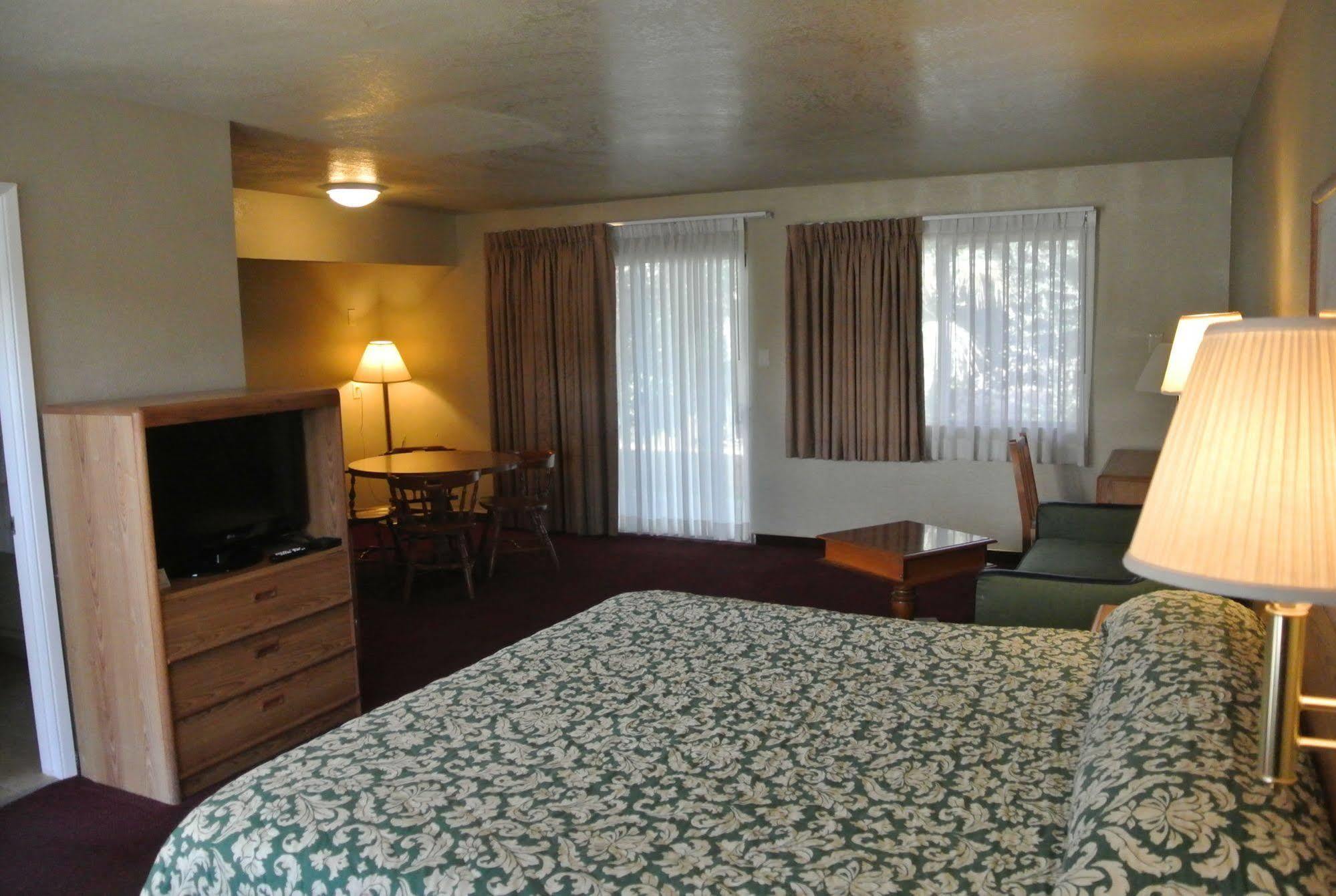 Vino Inn & Suites Atascadero Exterior foto
